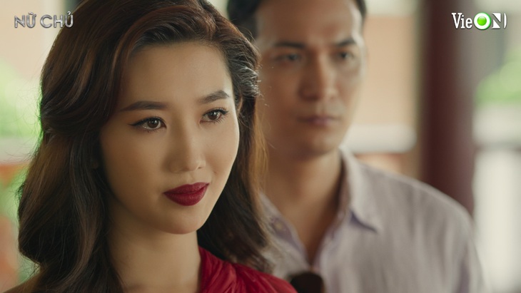 Thúy Ngân lên phim trường tưởng tượng mình là nạn nhân của bọn buôn người  - Ảnh 2.