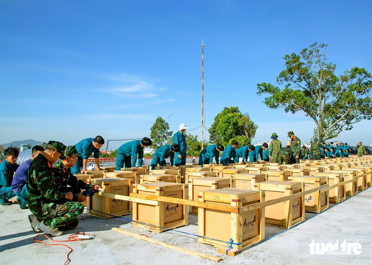 An Giang bắn pháo hoa ở Long Xuyên và Châu Đốc - Ảnh 1.