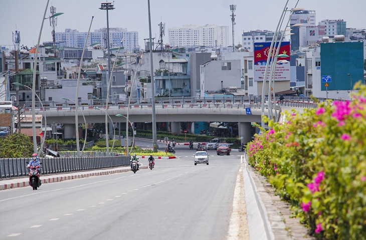 Tin tức sáng 4-1: Kiểm tra nhóm sản phẩm giảm cân, trị rối loạn cương - Ảnh 2.