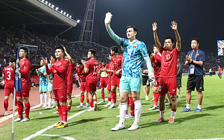 Giấc mơ World Cup vẫn không suy suyển - Ảnh 1. Giấc mơ World Cup vẫn không suy suyển - Ảnh 1.