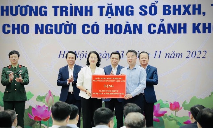 Agribank dành hơn 90 tỉ đồng hỗ trợ người nghèo dịp Tết Quý Mão - Ảnh 1.