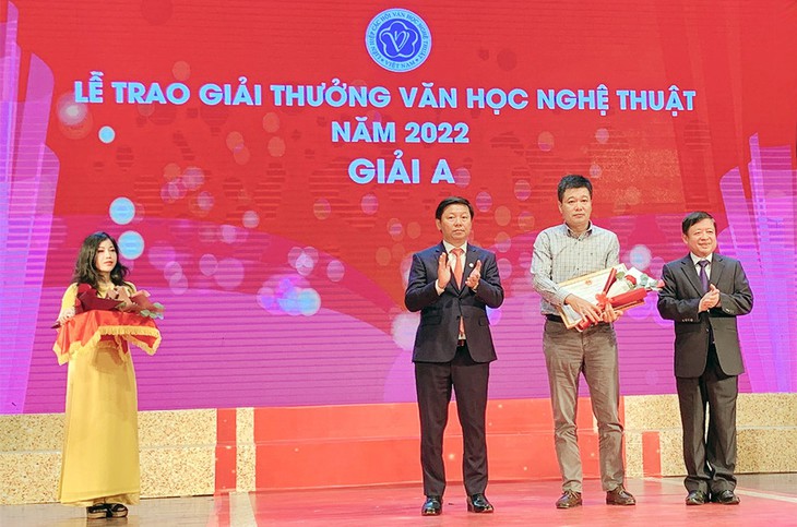 Giảng viên ĐH Duy Tân đạt Giải A tại giải thưởng Văn học Nghệ thuật 2022