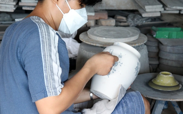 Dệt lại giấc mơ lụa Mã Châu - Ảnh 2.