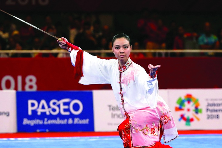 Lindswell Kwok giành HCV wushu cho Indonesia ở Asiad 19. Ảnh: Reuters