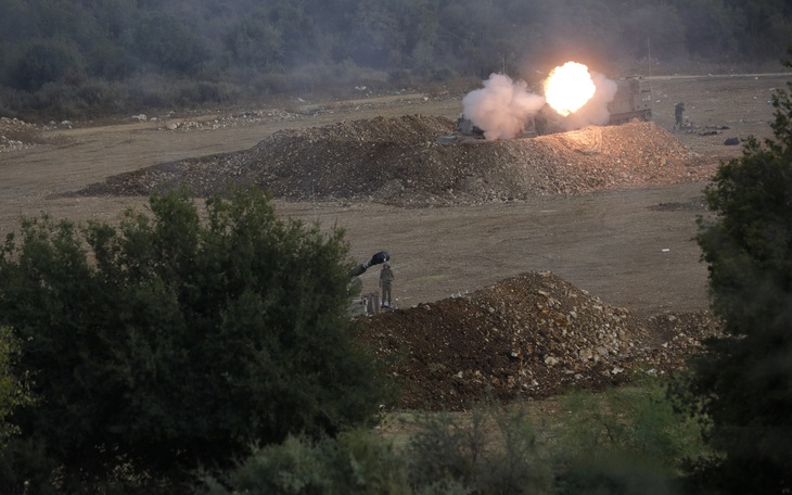 Nhóm Hezbollah từ chối đứng yên, Israel đối mặt thế gọng kìm