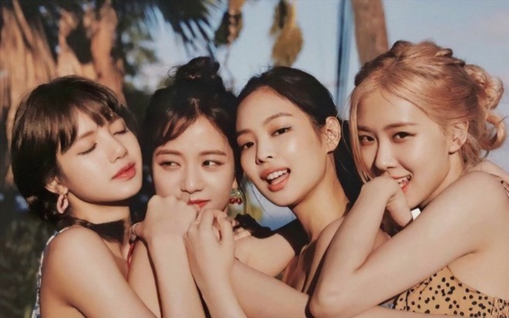 Hai đêm diễn của BlackPink ở Hà Nội thu về hơn 333 tỉ đồng