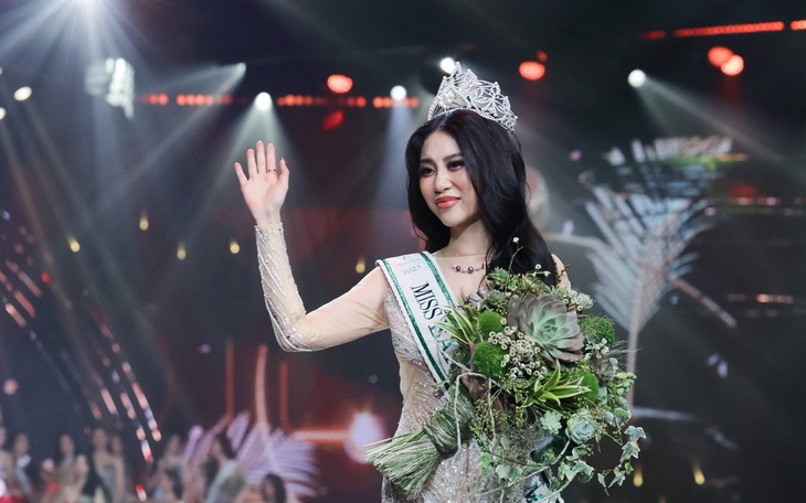 Đỗ Thị Lan Anh đăng quang Miss Earth Vietnam 2023