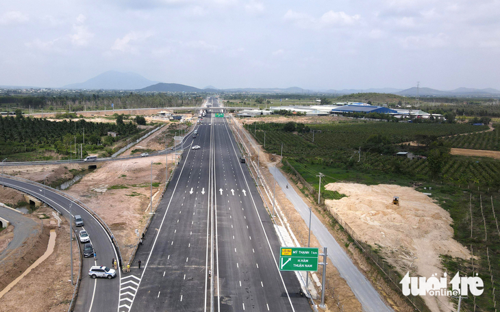 Đề xuất cơ chế đặc thù làm cao tốc tỉ đô Gia Nghĩa - Chơn Thành