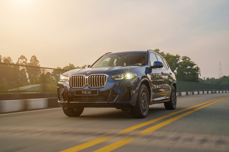 BMW X3 thuộc nhóm xe gầm cao bán chạy nhất của BMW, giá chỉ từ 1,789 tỉ đồng