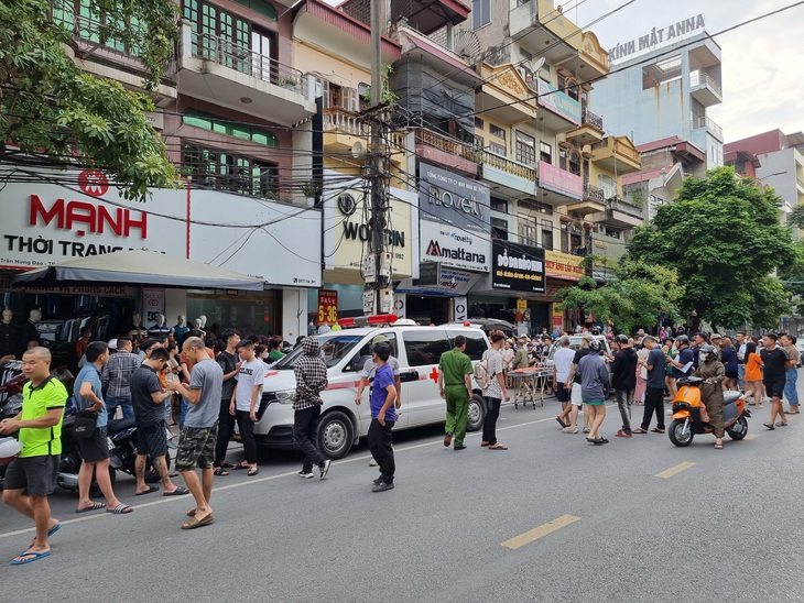 Hiện trường vụ người đàn ông dùng dao sát hại cô gái ở Bắc Ninh - Ảnh: THU HƯƠNG