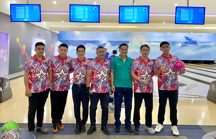 Các VĐV tham dự Giải vô địch bowling các CLB quốc gia 2023 - Ảnh: NHẬT NAM