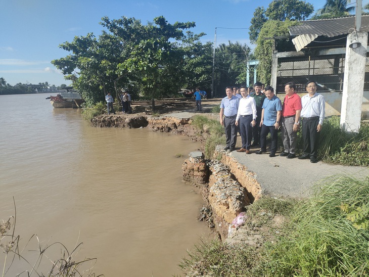 Điểm sạt lở tại sông Giao Hòa vừa được UBND tỉnh Bến Tre công bố tình huống khẩn cấp - Ảnh: M.T.