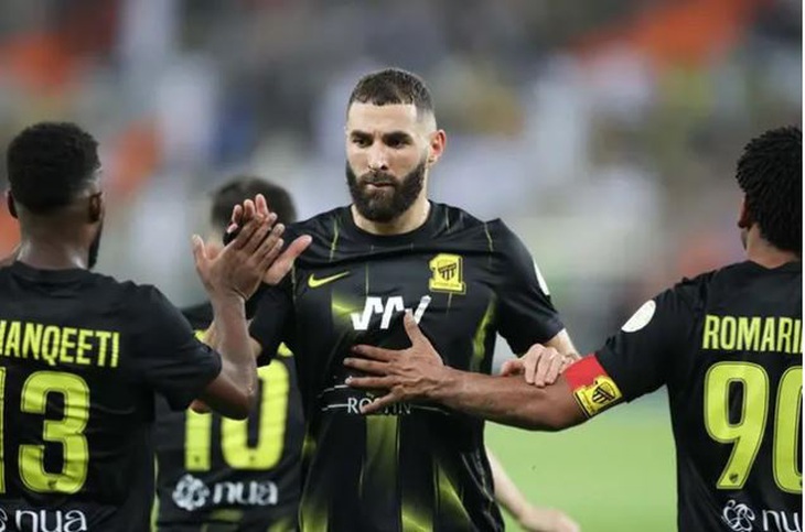 CLB Al-Ittihad của Benzema từ chối ra sân ở AFC Champions League vì... bức tượng của cố chỉ huy quân đội Iran - Ảnh: AFP