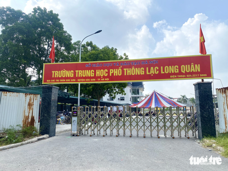 Đại diện Trường THPT Lạc Long Quân cho biết ngày 5-10, học sinh G. đã quay trở lại lớp học - Ảnh: NGUYÊN BẢO