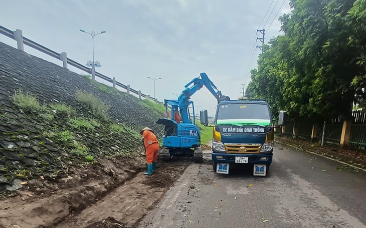 Tăng cường bảo dưỡng thường xuyên trên quốc lộ 2