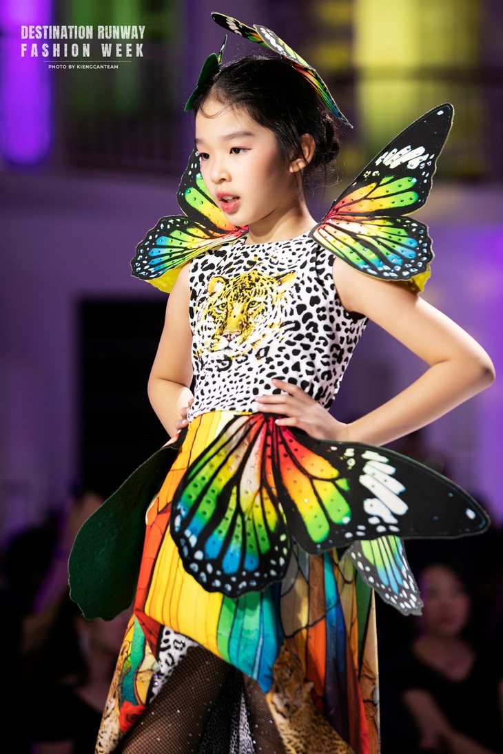 Destination Runway Fashion Week 2023 - Nắng Pha Lê kết thúc đầy cảm xúc  - Ảnh 11.