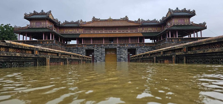 Hôm nay, mưa to tập trung ở Thừa Thiên Huế đến Quảng Ngãi, đề phòng lũ lên lại - Ảnh: THÁI LỘC