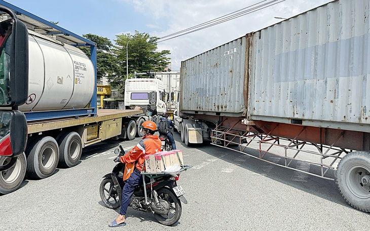 Cận cảnh đường 'tử thần' Nguyễn Duy Trinh: 4 năm, 21 người mất mạng- Ảnh 11.