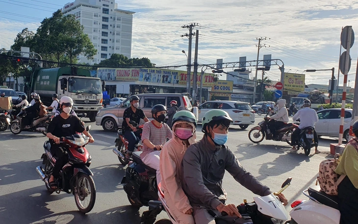 Mở rộng nút giao thường xuyên ùn tắc giao thông tại trung tâm Cần Thơ - Ảnh 2.