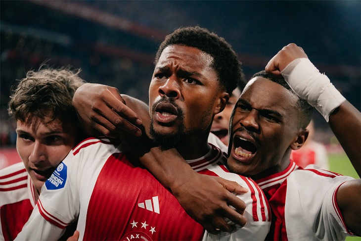 Chiến thắng thứ 2 từ đầu mùa giúp Ajax tạm thoát khỏi nhóm rớt hạng - Ảnh: AFC AJAX