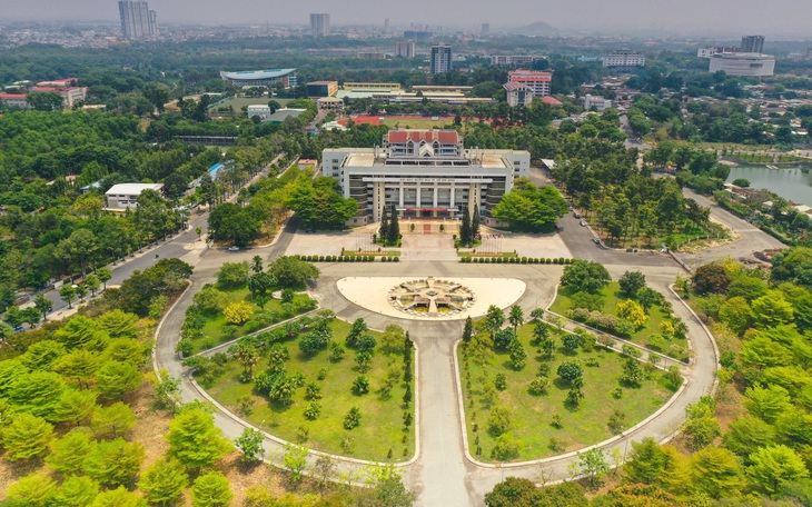 Gỡ thể chế mở đường cho tự chủ đại học