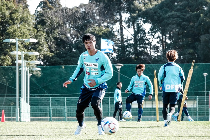 Công Phượng trong màu áo CLB Yokohama FC - Ảnh: YOKOHAMA FC