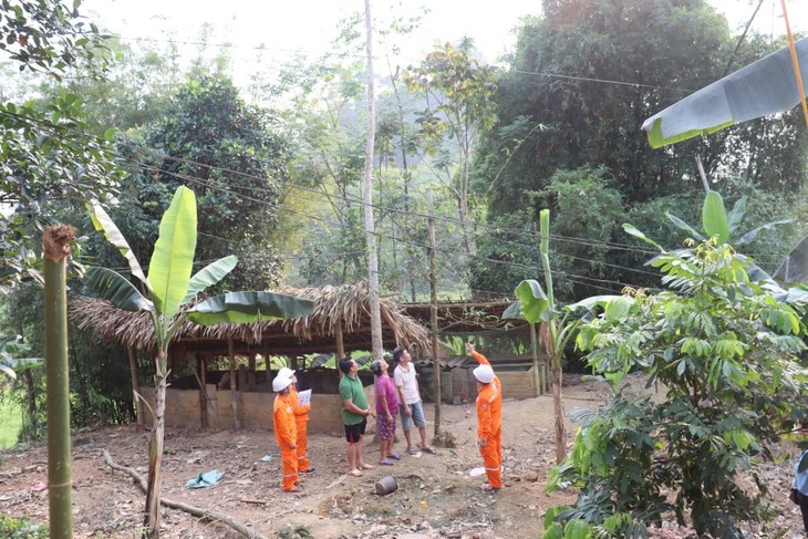 Điện lực Hà Giang nỗ lực thực hiện ‘Thực hành tiết kiệm - Chống lãng phí’- Ảnh 5.