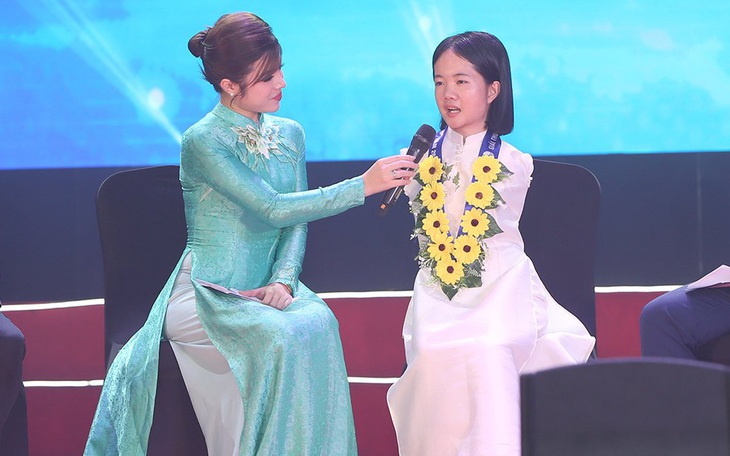 Nhóm Sài Gòn xanh dọn rác thu hút 3 tỷ người xem vào chung kết Giải thưởng Hành động vì cộng đồng - Ảnh 4.