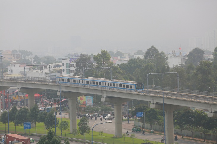 Metro số 1 dự kiến khai thác thương mại vào tháng 7-2024 - Ảnh: CHÂU TUẤN