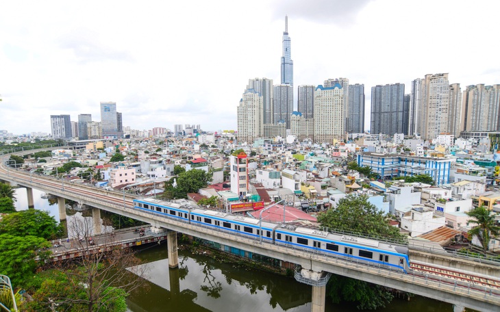 Chủ tịch Phan Văn Mãi: Không thể chấp nhận theo cách cũ, 200km metro sẽ mất cả 100 năm