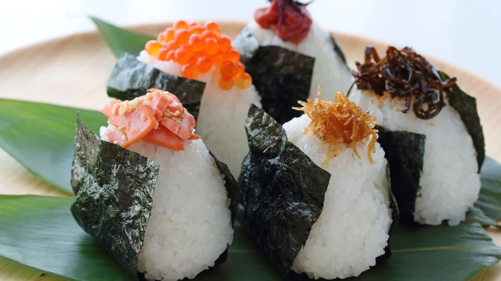 Món cơm nắm onigiri của Nhật Bản