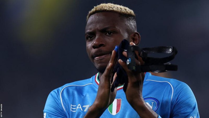 Victor Osimhen đã ký gia hạn hợp đồng với Napoli đến năm 2026 - Ảnh: Getty