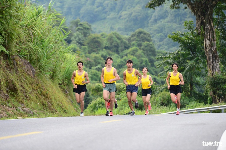 Vận động thể thao để sạc lại năng lượng tươi mới là &quot;liều thuốc&quot; tuyệt vời để chữa lành tâm hồn - Ảnh minh họa: DƯƠNG TRIỀU