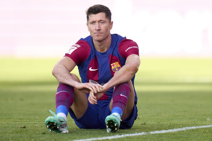 Barcelona có thể chấm dứt hợp đồng cùng Lewandowski với điều khoản kỳ lạ - Ảnh: Marca