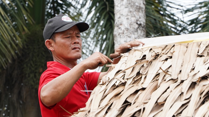 Các tiểu cảnh được các công nhân Công ty TNHH Truyền thông và Sự kiện Phương Hạnh chăm chút thực hiện