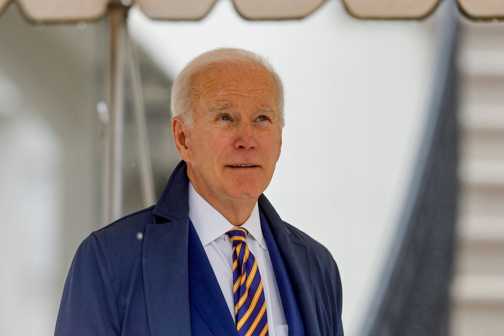 Bộ Tư pháp Mỹ đang khám nhà ông Biden tìm tài liệu mật - Ảnh 1.