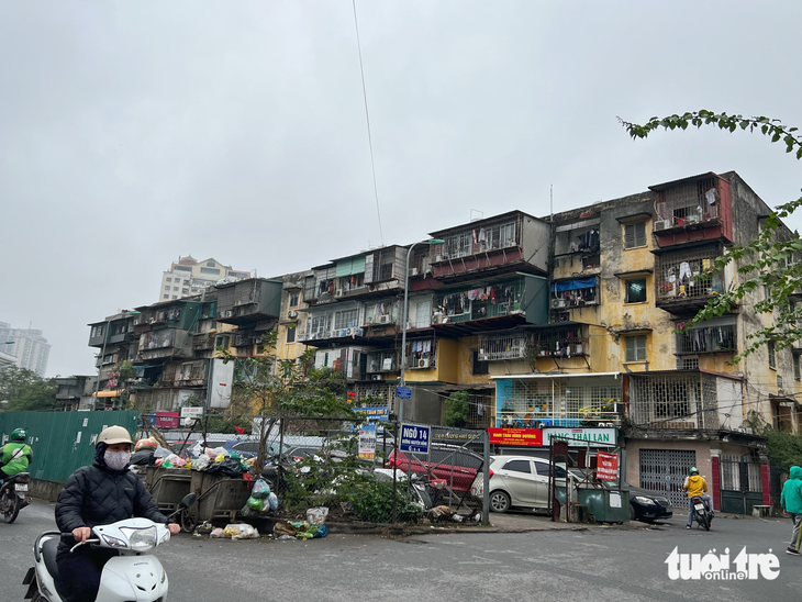 Giải tỏa chung cư cũ nát ở Hà Nội, sắp đối thoại lần cuối - Ảnh 1.