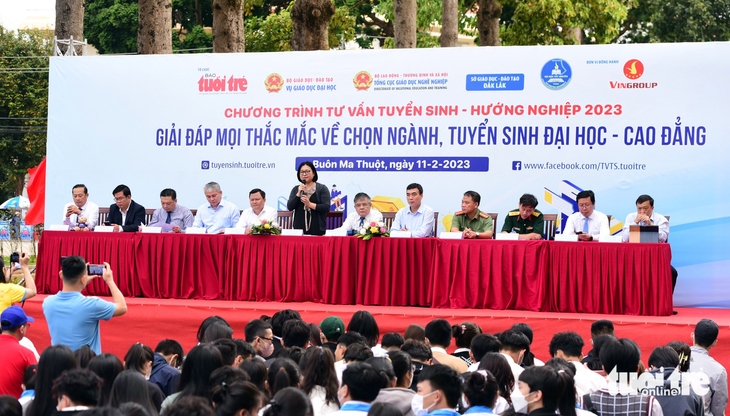 Tư vấn tuyển sinh 2023: Đắn đo chọn ngành vì ChatGPT - Ảnh 1.