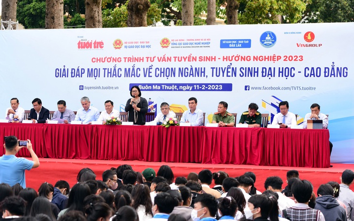 Tư vấn tuyển sinh 2023: Đắn đo chọn ngành vì ChatGPT