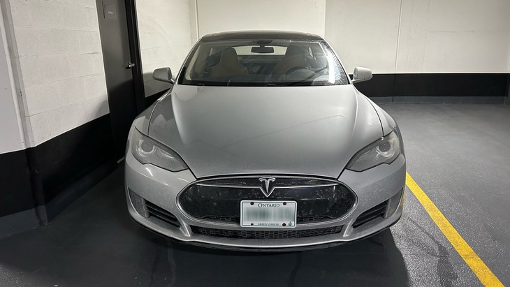 Mua xe Tesla cũ: Bị hét thay pin với giá có thể lên tới hàng trăm triệu - Ảnh 1.