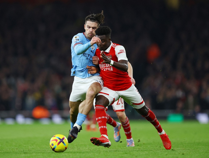 Man City soán ngôi đầu bảng của Arsenal - Ảnh 3.