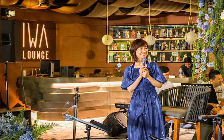 Nghe Thống đốc tỉnh Kanagaw, Nhật Bản hát tiếng Việt, 'ai mà ngờ ngọt ngào đến vậy' - Ảnh 4.