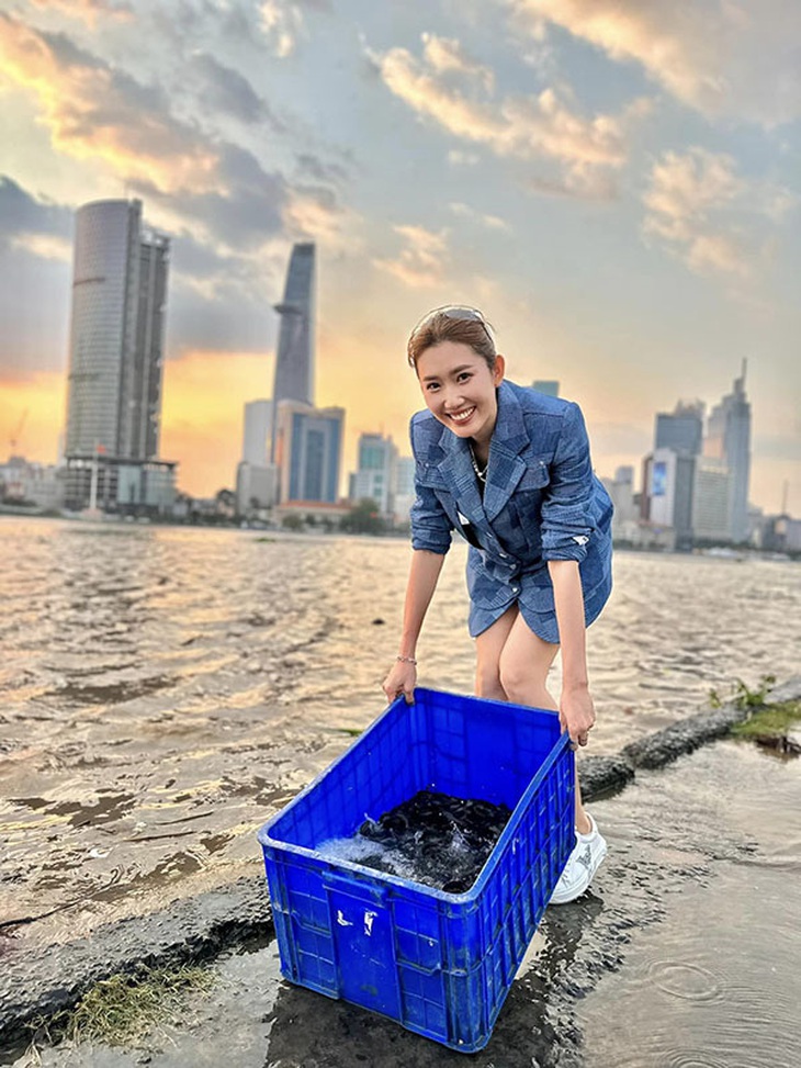 Ảnh vui sao Việt 22-2: Con gái Lê Phương tấu hài - Ảnh 8. Ảnh vui sao Việt 22-2: Con gái Lê Phương tấu hài - Ảnh 8.