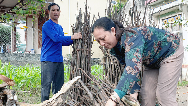 Sống sót về được với gia đình, ông Sơn thấy mình thật may mắn - Ảnh: QUỐC NAM