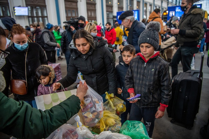 Người tị nạn Ukraine được giúp đỡ ở Hungary. Ảnh: Hungary Today