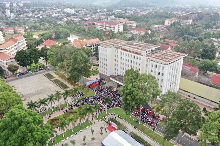 Trường đại học Tây Nguyên là điểm đến của rất nhiều học sinh trong vùng, khu vực lân cận - Ảnh: TRUNG TÂN