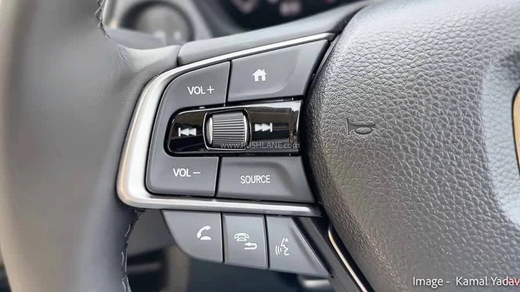 Honda City 2023 lộ diện ngoài đời thực: Vỏ cũ, thêm cửa sổ trời - Ảnh 8. Honda City 2023 lộ diện ngoài đời thực: Vỏ cũ, thêm cửa sổ trời - Ảnh 8.