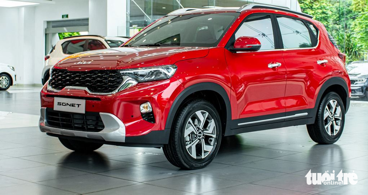 Kia Sonet giảm giá, tăng sức ép lên Toyota Raize - Ảnh 1.