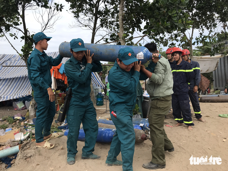 Vụ bé trai rớt xuống trụ bê tông: Đồng Tháp cảm ơn các lực lượng cứu nạn - Ảnh 1.