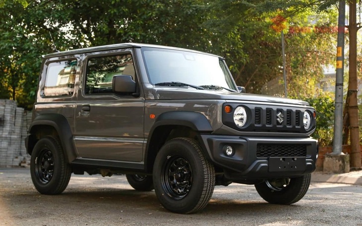 Suzuki Jimny gây sốt tại Việt Nam vì như Mercedes G-Class dưới 1 tỉ đồng